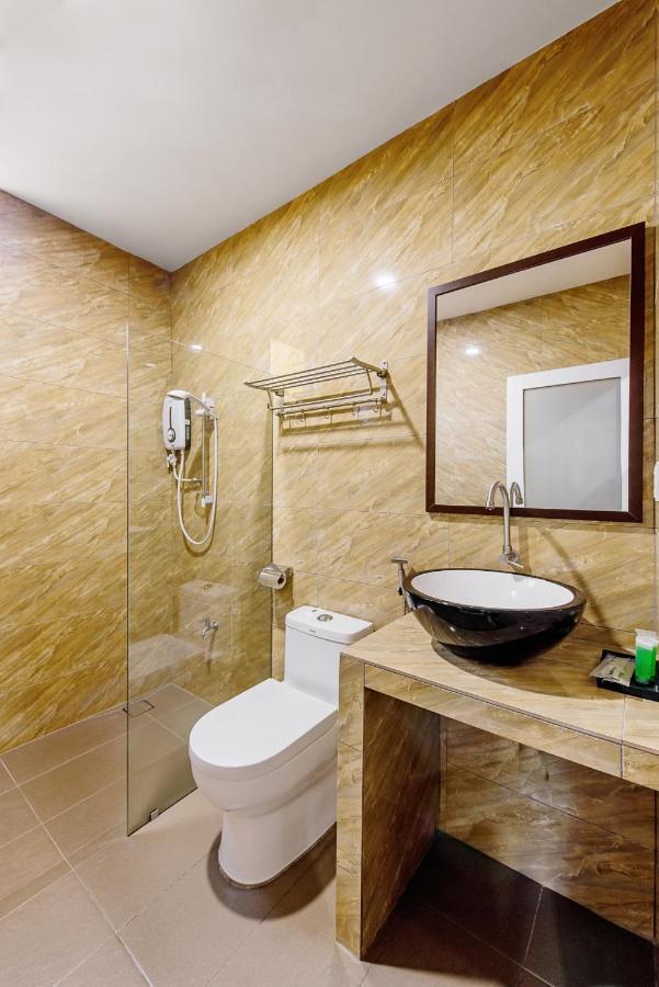 Hako Hotel Taman U Johor Bahru Exterior photo